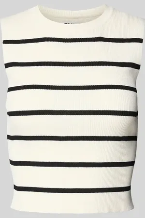 ONLY Top krótki o kroju slim fit z mieszanki wiskozy