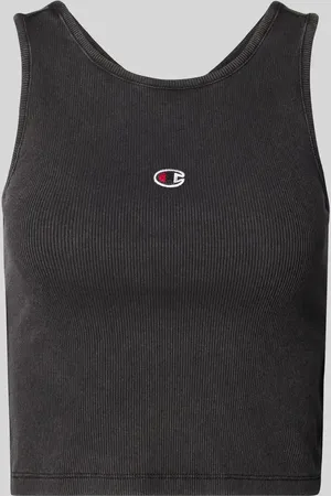 Champion Top krótki o kroju fitted fit z wyhaftowanym logo