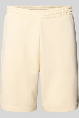 Review Szorty z dzianiny dresowej o kroju relaxed fit z wyhaftowanym logo