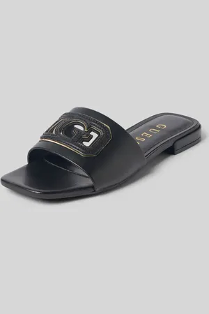 Guess Klapki z detalem z logo model ‘TARISHA’