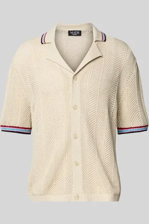Review Koszula casualowa o kroju regular fit z kołnierzem z połami