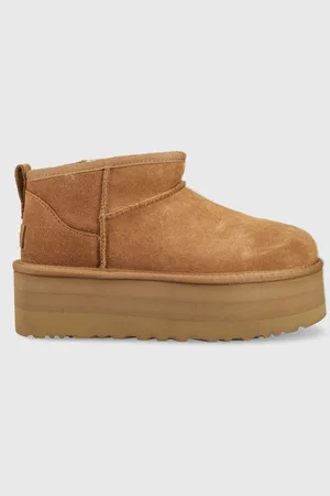 UGG Classic Ultra Mini Platform śniegowce kolor 1135092-CHE