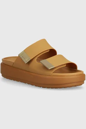 Crocs Klapki Brooklyn Luxe Sandal damskie kolor na platformie 209586.2U3
