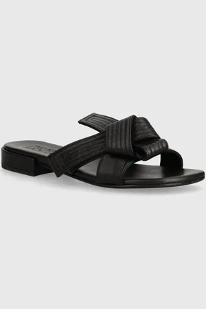 Kenzo Klapki skórzane Oki Leather Mules damskie kolor FE62MU125L79.99