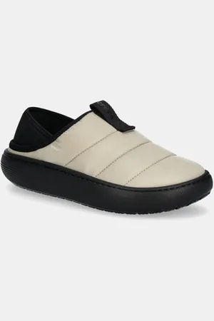 Crocs Kapcie Classic Puff Moc kolor 210706