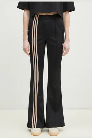 adidas Spodnie dresowe Firebird kolor z aplikacją JJ0934