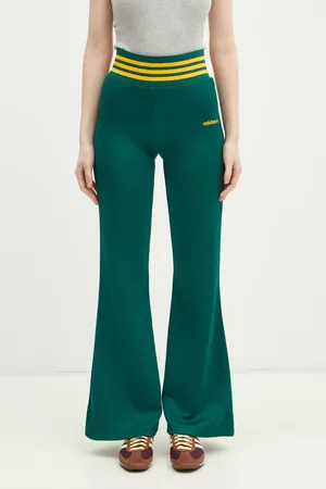 adidas Spodnie dresowe FLARED PANTS damskie kolor z aplikacją JC7689
