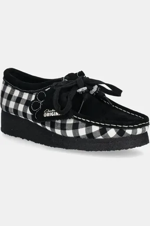 Clarks Półbuty Wallabee damskie kolor na płaskim obcasie 26180672