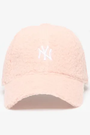 New Era Czapka New York Yankees MLB Womens Borg 9FORTY Adjustable Cap / Universal