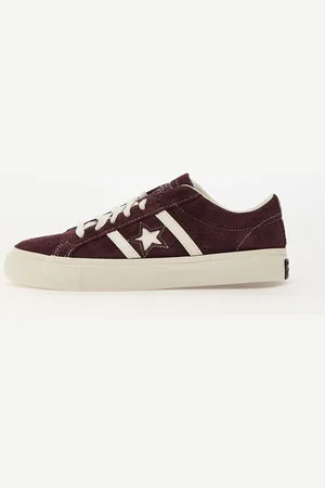Converse Trampki Cons One Star Academy Pro / / EUR 40