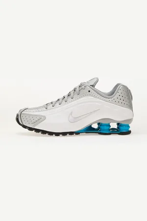 Nike Trampki Shox R4 / EUR 39