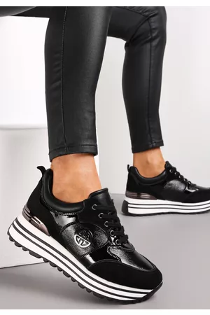 Renee Kobieta Sneakersy z Naturalnej Skóry - Czarne Sneakersy na Ozdobnej Podeszwie i Wkładką ze Skóry Naturalnej Agiri