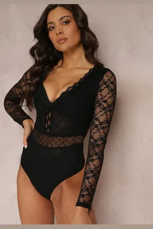 Renee Czarne Body z Koronkowego Materiału z Głębokim Dekoltem Mehika