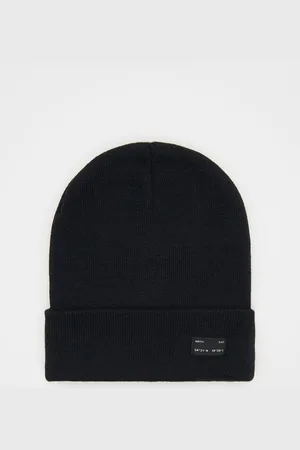 Reserved Czapka beanie z naszywką