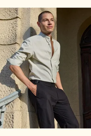 Reserved Koszula regular fit ze stójką