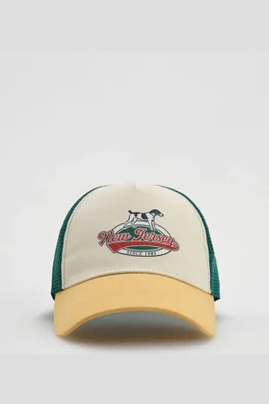 Reserved Czapka trucker z nadrukiem
