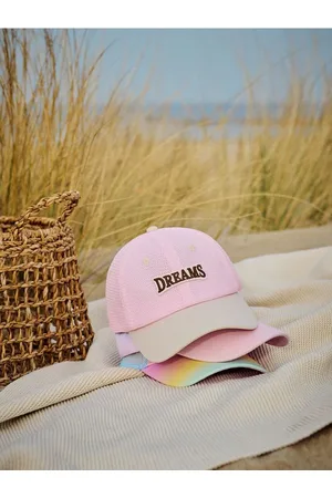 Reserved Ażurowa czapka z daszkiem