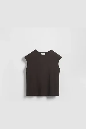 Reserved Top z modalem