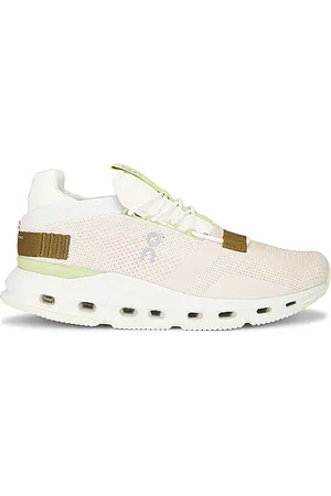 On Running Cloudnova Sneaker Mo & Ice