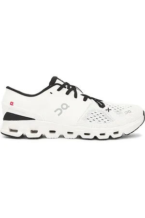 On Running Cloud X 4 Sneaker