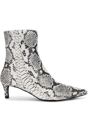 Seychelles Dinner Date Boot