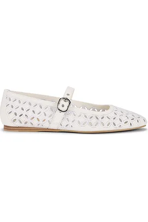 Dolce Vita Rodni Eyelet Flat