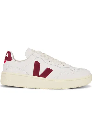 Veja V-90 Sneaker
