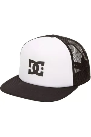 Dcshoes Gas Station Trucker