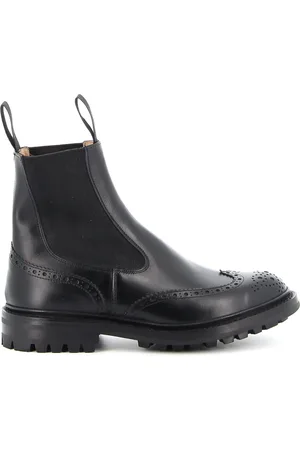 TRICKERS Buty, Mężczyzna, Czarny, 41 EU, Czarny skórzany but Chelsea z detalami brogue