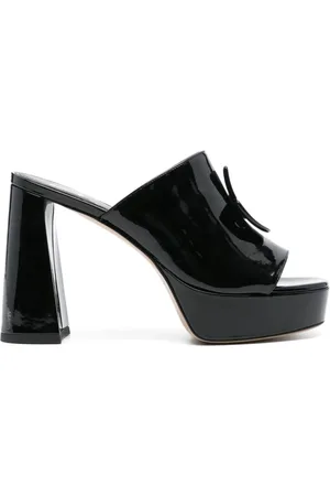 Patou Buty, Kobieta, Czarny, 39 EU, Czarne Sandały z Lakierowanej Skóry