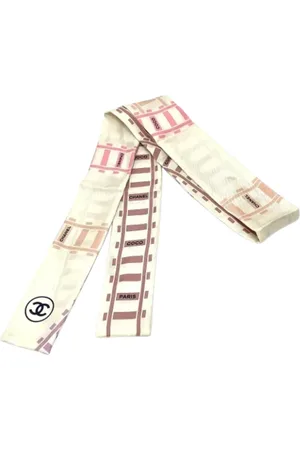 CHANEL Pre-owned, Kobieta, Wielobarwność, ONE SIZE, Pre-owned Silk scarves
