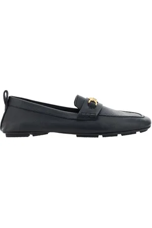 VERSACE Buty, Mężczyzna, Czarny, 44 EU, Skórzane Driver Mokasyny z Metalicznym Detalem