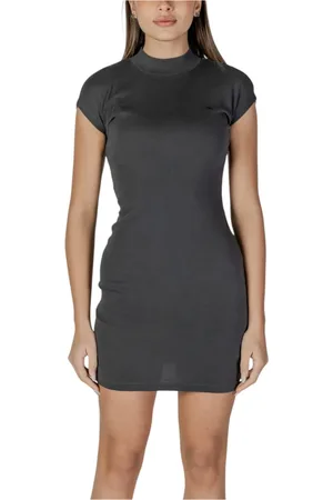 Calvin Klein Sukienki, Kobieta, Czarny, S, Krótkie sukienki Kolekcja: Wiosna/Lato