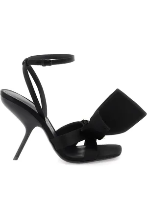Salvatore Ferragamo Buty, Kobieta, Czarny, 38 1/2 EU, Skóra, Sandały z Asymetryczną Kokardą