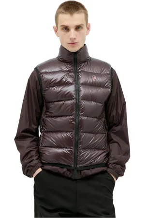 Moncler Kurtki, Mężczyzna, brązowy, S, Pikowany bezrękawnik puchowy z naszywką z logo