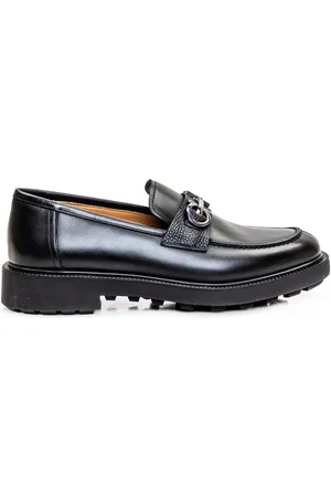 Salvatore Ferragamo Buty, Mężczyzna, Czarny, 40 EU, Skóra, Czarne skórzane mokasyny z metalowym detalem