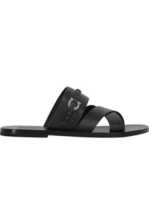 Salvatore Ferragamo Buty, Mężczyzna, Czarny, 40 EU, Skóra, Skórzane Klapki Intrecciato z Okrągłym Noskiem ze Skóry Cielęcej