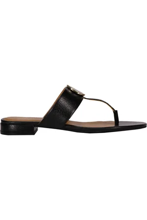 Emporio Armani Buty, Kobieta, Czarny, 37 EU, Skóra, Skórzane japonki z metalową plakietką