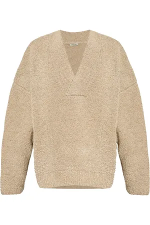 FEAR OF GOD Swetry, Mężczyzna, Beżowy, S, Wełna, Beżowy sweter z wełny z dekoltem w serek i naszywką z logo