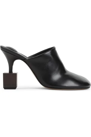 Jacquemus Buty, Kobieta, Czarny, 39 EU, Czarne Skórzane Kapcie Podnoszą Styl