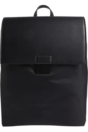 Calvin Klein Torebki, Mężczyzna, Czarny, ONE SIZE, Poliester, Kultowy Czarny Plecak z Klapą