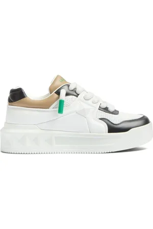 VALENTINO GARAVANI Buty, Mężczyzna, Biały, 44 EU, Skóra, Kolorowe sneakersy z ćwiekami