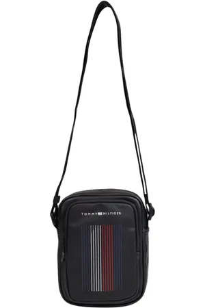 Tommy Hilfiger Torebki, Mężczyzna, Czarny, ONE SIZE, Czarna Torba na Ramię z Nadrukiem i Zamek