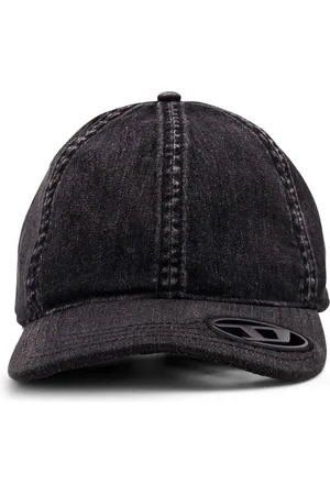 Diesel Akcesoria, Mężczyzna, Czarny, M, Czarna Czapka z Metalowym Logo Oval-D