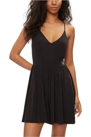 Calvin Klein Sukienki, Kobieta, Czarny, M, Czarna Elegancka Sukienka