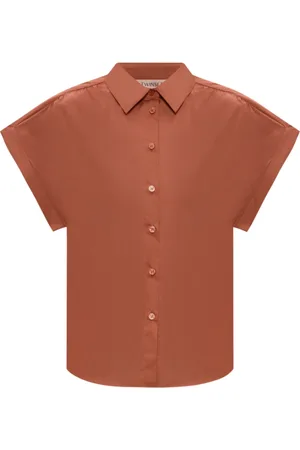Twin-Set Bluzki, Kobieta, brązowy, S, Elegancka Koszula z Reversu z Metalowym Owalnym Logo