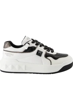 VALENTINO GARAVANI Buty, Mężczyzna, Czarny, 43 EU, Len, Studded Leather Basket Sneakers