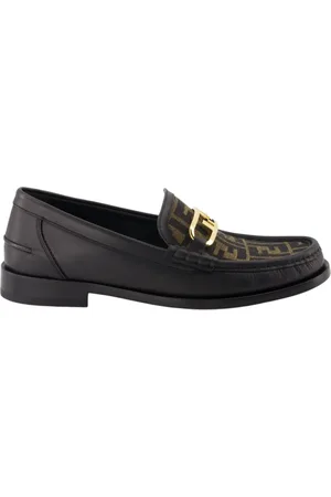 Fendi Buty, Mężczyzna, Czarny, 40 EU, Skórzane Mokasyny z Metalowym Detalem
