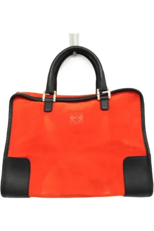 Loewe Pre-owned, Kobieta, Czerwony, ONE SIZE, Zamsz, Pre-owned Suede handbags