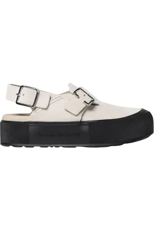 Alexander McQueen Buty, Mężczyzna, Beżowy, 44 EU, Zamsz, Beżowe Sandały z Klamrą zamszowe